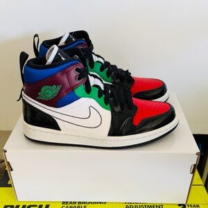 Air Jordan 1 Mid SE Women’s US 6.5 Athletic Sneaker Shoe DB5454-00 Black White